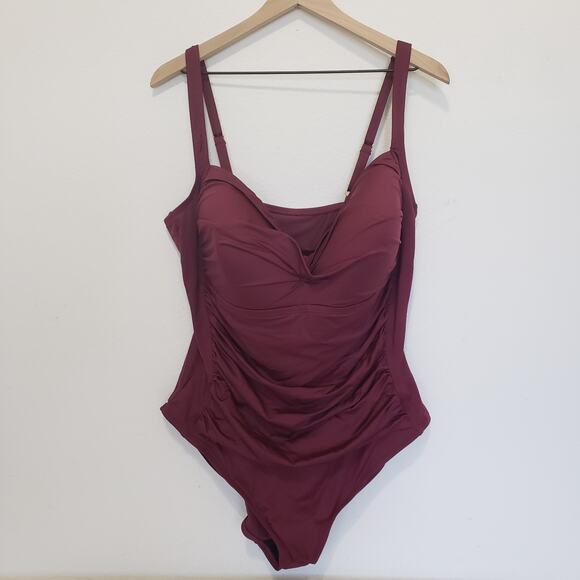 NEW!! Sonnet Shores Plus Size 22W Burgundy Ruched Front One Piece Swimsuit - Picture 11 of 12